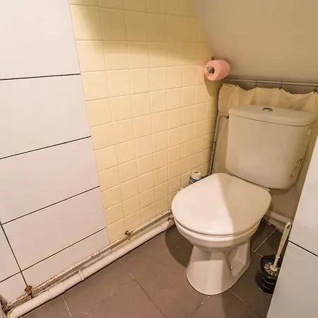 Апартаменты Studio At Colonel Fabien *