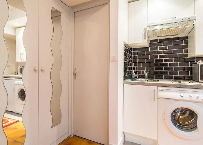 Studio At Colonel Fabien باريس