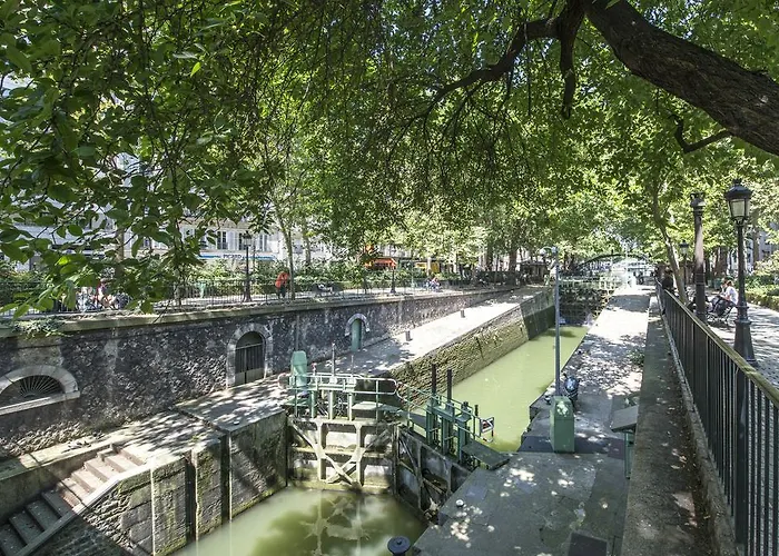 Appartamento Colonel Fabien Studio Parigi